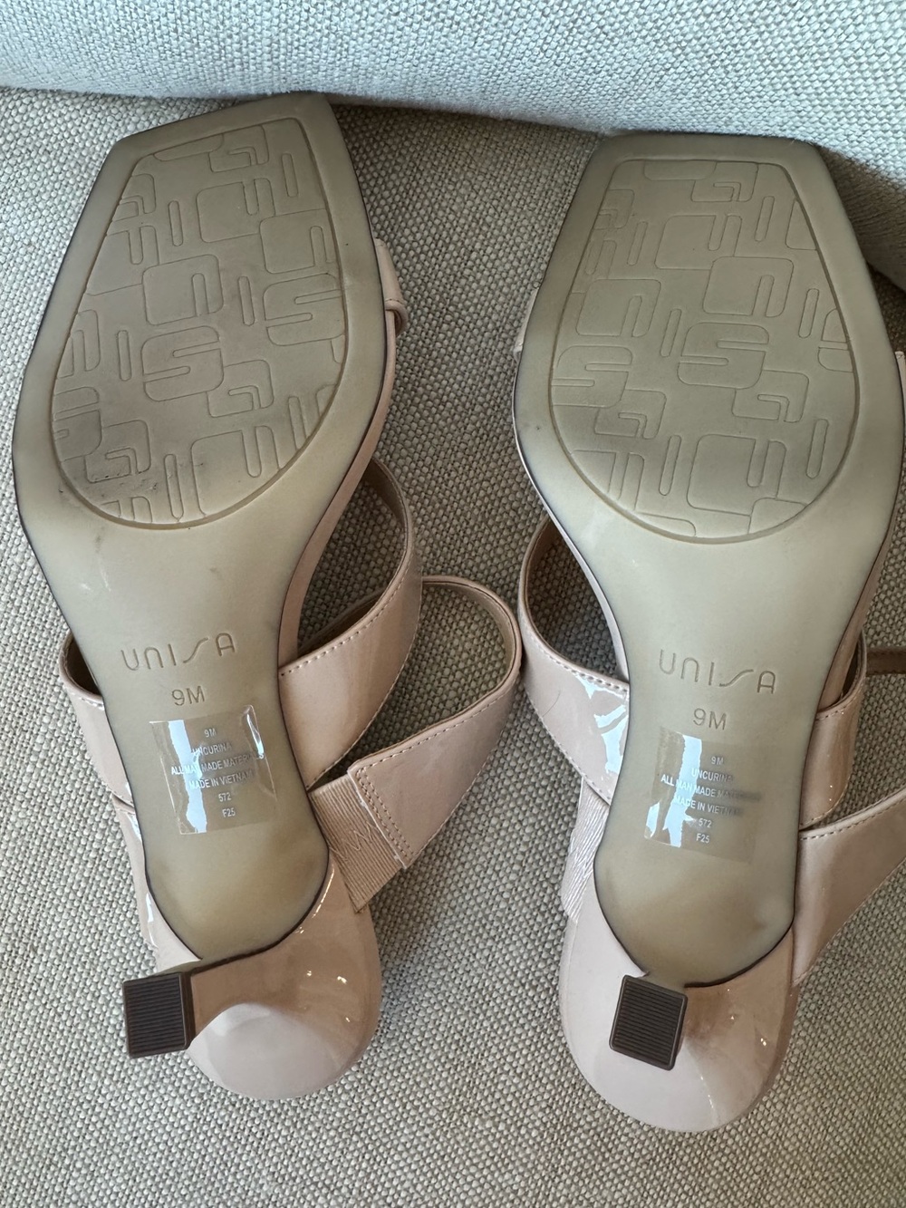 Unisa Curina heels size 9 - Picture 4 of 4